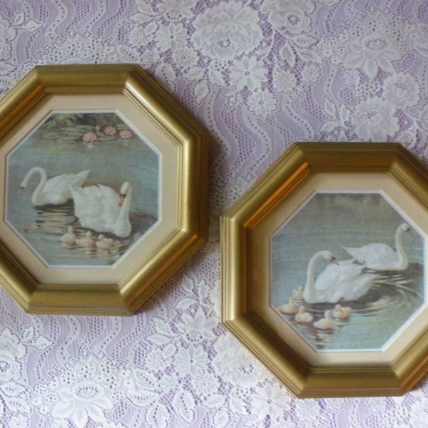 Vintage paar Homco zwaan afbeeldingen, interieur Octagon Frame, Goslings, Water lelies, vijver