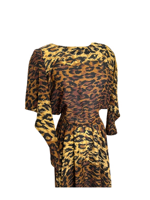 M 70s 80s Leopard Print Dress Batwing Brown Tan B… - image 2