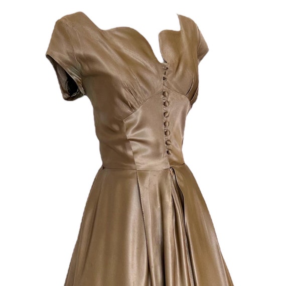 M 40s 50s Vintage Dress Taupe Tan Brown Full Skir… - image 9