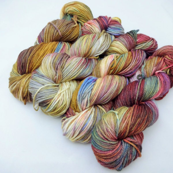 Hen House ~ SW Worsted~218 yards