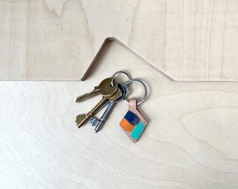 ハンドペイントレザーダイヤモンドキーホルダー：ブルーオレンジミントグリーン