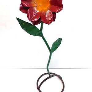 Beautiful Small Handmade 14&quot; Tall Flower Artisan Metal Yard Art, Hand Painted. Free Shipping. Why Pay More?