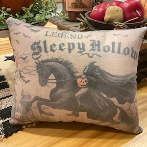 Primitive Halloween pillow tuck