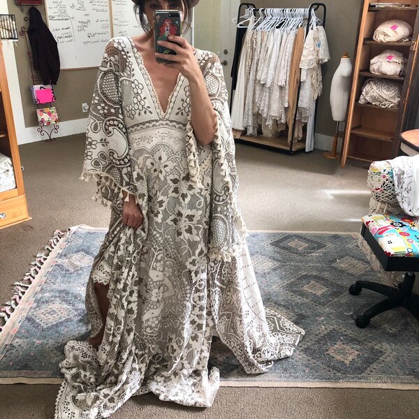 Travelling Dress Collective- Two Tone Gown  for professional Photographers one Week Term