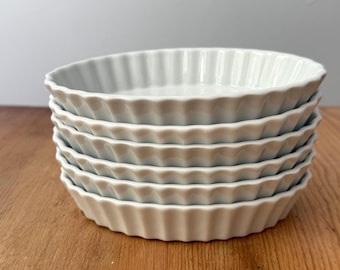 Juego de 6 platos ovalados para crème brûlée Apilco White Creme, fabricados en Francia.