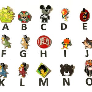 Disney Pins #35 - Your Choice Adventureland / Pirates / Jungle Book / Orange Bird / Splash Mountain