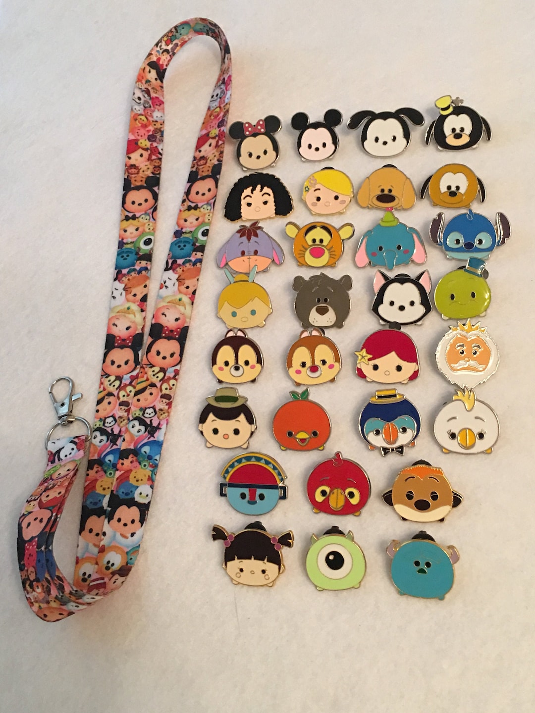 Fantastic Chain Tsum Tsum TSUM TSUM Disney Pins Lot Lanyard