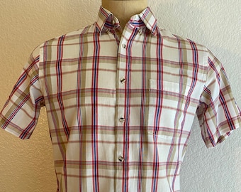Vintage MENS 80s Honors white, red, brown & blue plaid short sleeve shirt, size M, dead stock