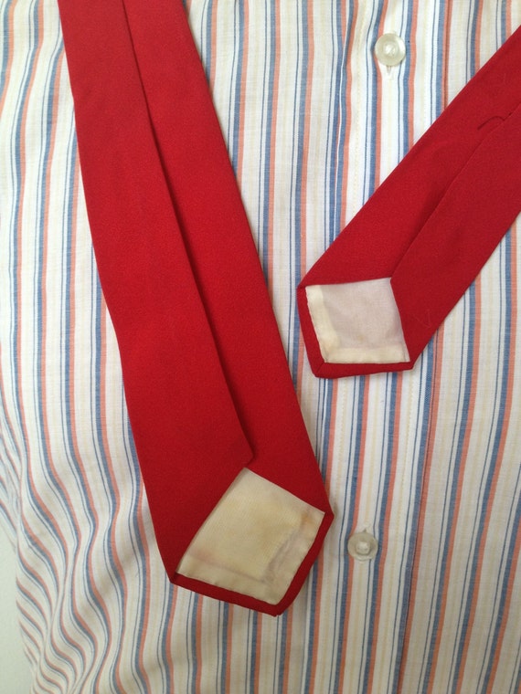 Vintage MENS red skinny tie with hand painted flo… - image 5