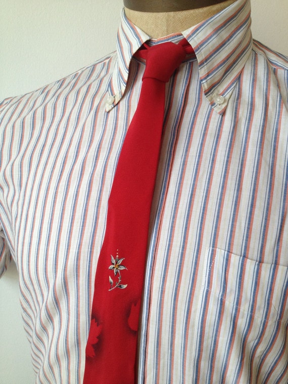 Vintage MENS red skinny tie with hand painted flo… - image 2