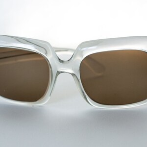 Very cool vintage sunglasses