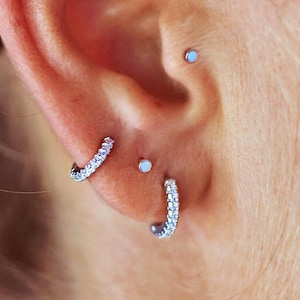 Dainty CZ Huggie Hoop Earrings, Silver Hoop Earrings , Cartilage Hoop, Small Tragus  Hoop Ring, Tiny Helix Piercing, Huggie Earrings