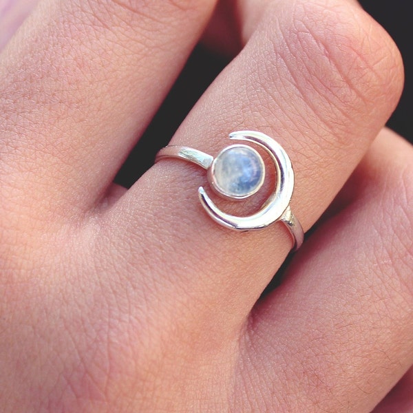 Moonstone Ring for Women, Raw Stone Ring Moonstone,Celestial Jewelry Gift for Her,Girlfriend Gift For Wife Unique Gift Celestial Ring