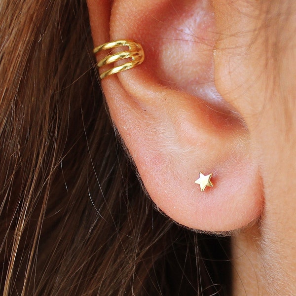 Winzige Sternohrringe, Teeny kleine Ohrstecker, Minimalistische Ohrstecker, Sterlingsilber-Sternohrringe