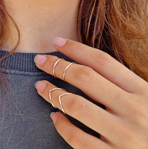 wird bearbeitet Kalb Backen rose gold midi ring Konvergieren Falsch solide