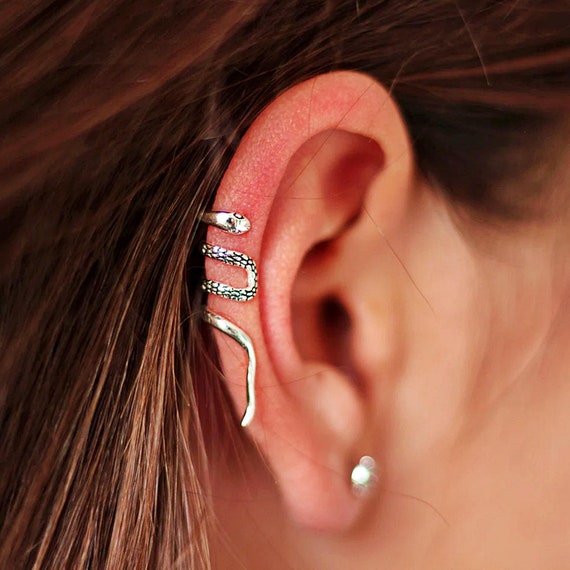 Set di orecchini in argento sterling con cobra reale smeraldo • Gioielli con serpente - Italia