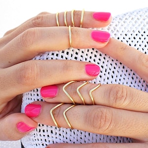 The KNUCKLE RING SET,Gold Knuckle Ring,Gold Ring,Midi Ring, Stackable Ring,Ring Set,Unique Gift for Her,Rings,Statement Ring,Stacking Ring