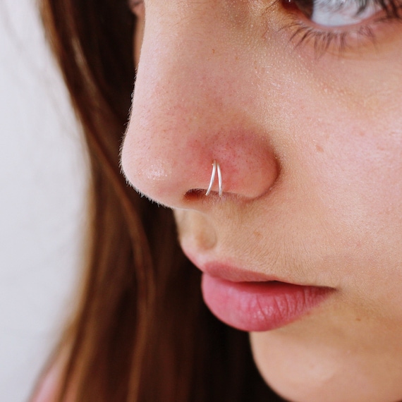 Anello per setto nasale in oro 14 carati, piercing per cartilagine da 8 mm o 10 mm, orecchini a scatto per daith, regalo per la sposa. - Italia