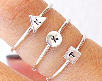 Namnring, Initialring, Elegant ring, Stapelbara ringar för namn, Personlig ring, Anpassad initialring, Personliga smycken, Monogramring