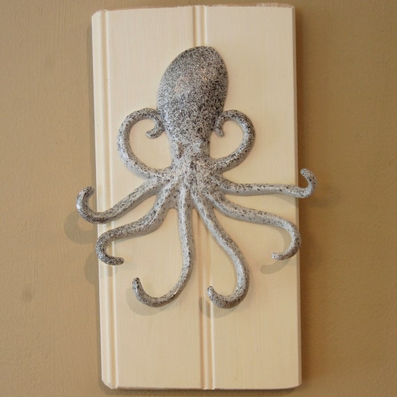 Octopus Wall Hooks Wall Hanging in White/gold/bronze on Cream Wall Key  Holder, Key Ring Rack, Jewelry Hooks Ready to Ship Christmas Gift 