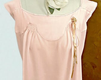 Camisón largo completo de crepé de seda rosa/melocotón de lencería vintage de los años 20, con fruncido, fruncido y cintas, talla única, ¡en perfecto estado!