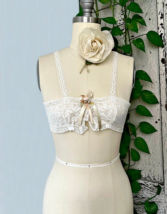 Vintage lingerie Edwardian ivory lace trousseau b… - image 1