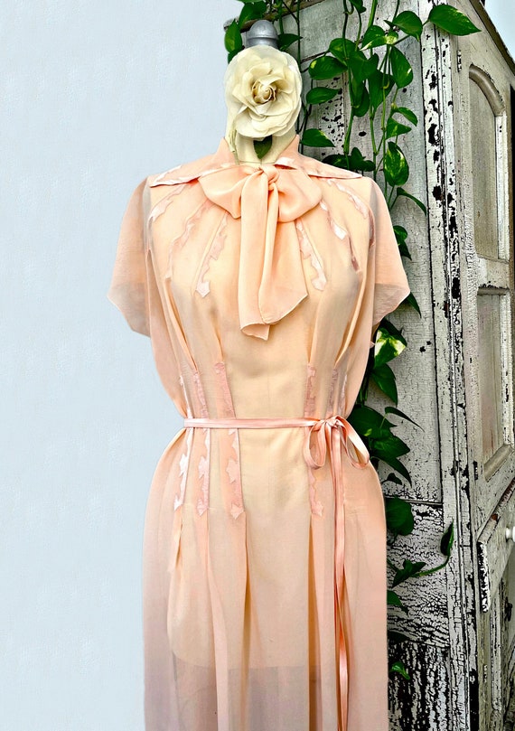 Vintage lingerie 1930s handmade Couture peach silk