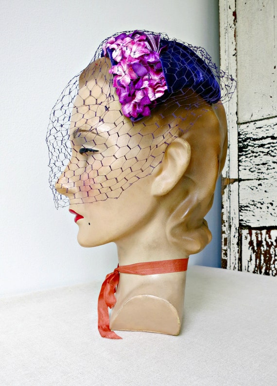 Vintage 1950s HATTIE CARNEGIE 2-tone draped purpl… - image 3