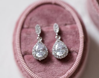 Bridesmaid Earrings, Tear drop bridesmaid earrings, Silver Cubic Zirconia earrings, wedding earring, Sterling Silver earrings