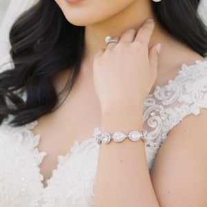 Bridal Jewelry, Crystal Wedding Jewelry, Teardrop Earrings Bracelet Set, Bridal Earrings, Bridal Bracelet, Bridal Jewelry