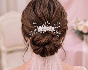 Crystal Pearl Wedding Hair Comb, Decorative Silver Bridal Hairpiece, Wedding Bridal Comb