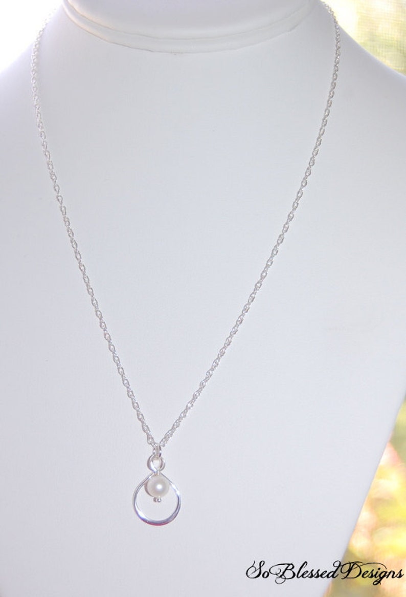 Mother of the Groom necklace, Pearl Infinity necklace and chain, sterling silver, wedding jewelry, Thank you gift to Mom image 4