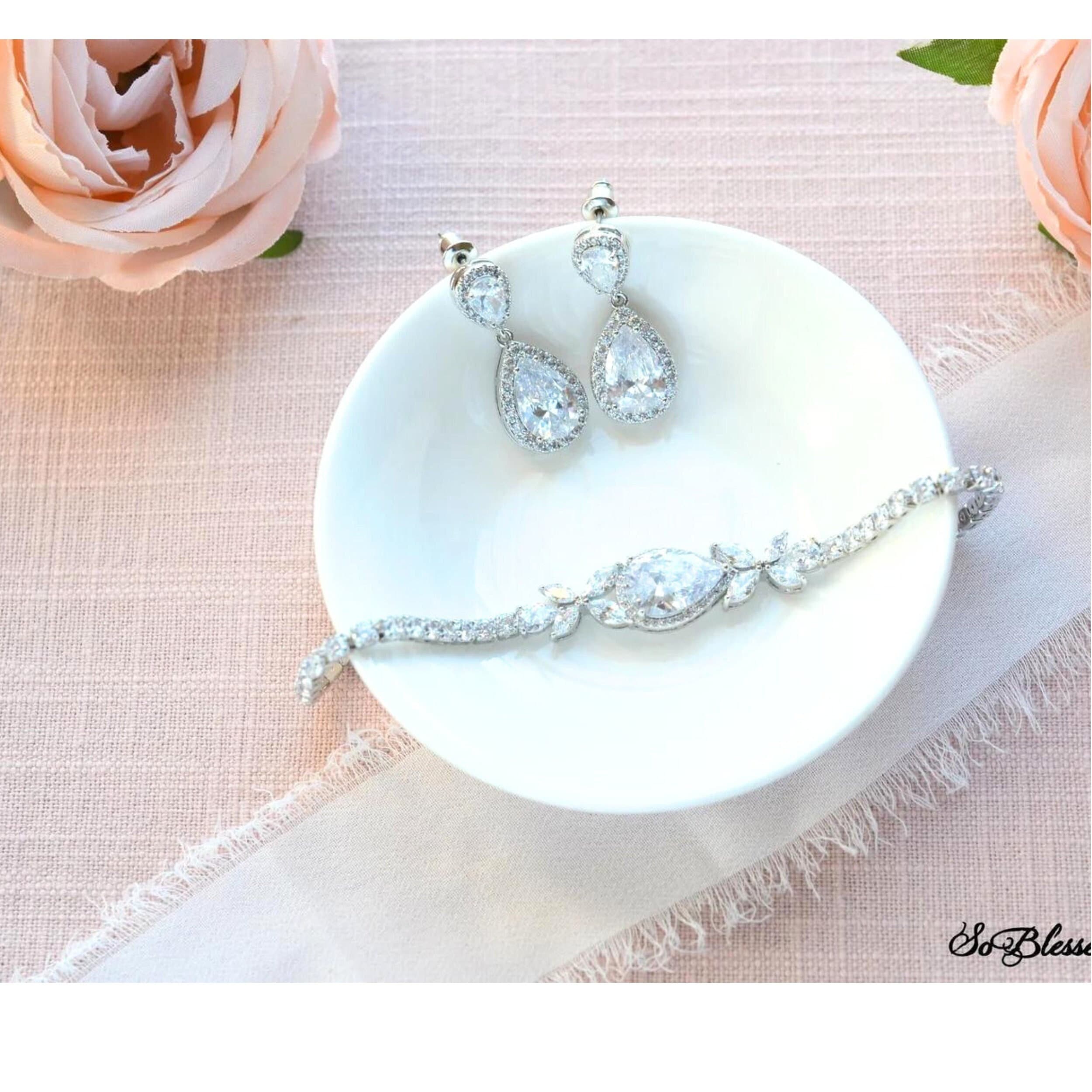 Bridal Jewelry Set, Bridal Earrings & Bracelet, Wedding Jewelry,  Bridal Earrings, Bridal Bracelet, Crystal Wedding Bracelet