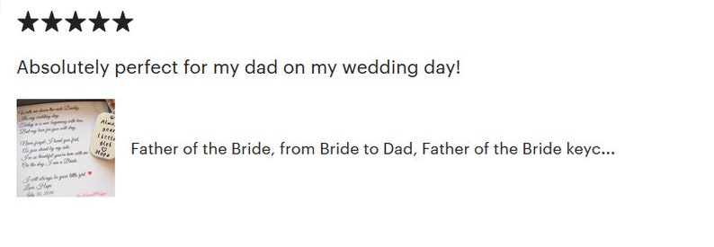 Puede incluir: Un llavero blanco con el texto "Father of the Bride, from Bride to Dad, Father of the Bride keyc..." impreso en &eacute;l. El llavero est&aacute; al lado de una nota escrita a mano.