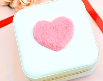 Teen Girl Gift, Teenage Girl Birthday Gift, Heart Jewelry Box, Gift for Girls, Junior Bridesmaid Gift, Flower Girl Gift