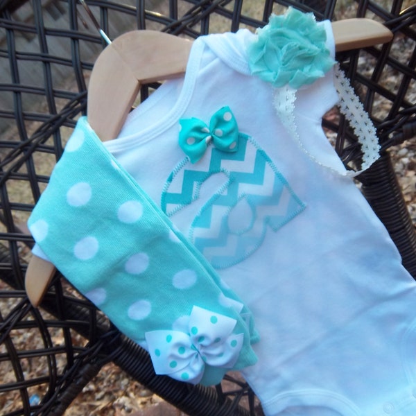 Newborn Baby Girl Take Home Outfit, LONG or SHORT SLEEVE, Personalized Initial, Leg Warmers, headband and Chevron Bodysuit