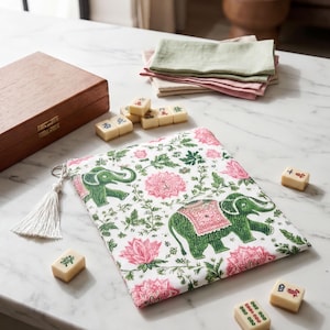 Mahjong Tile Bag: Compact Soft Pouch - Zipper Closure