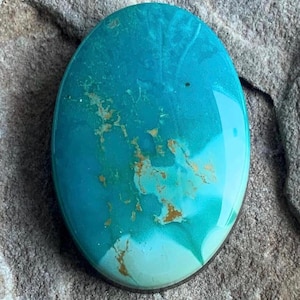 Beautiful Two Tone Blue Royston Turquoise Oval Cabochon #R20
