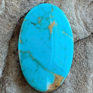 Beautiful Blue Natural Royston Turquoise Oval Cabochon R136