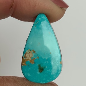 Royston Turquoise Cabochon: Nevada Blue Teardrop, 19 Carats