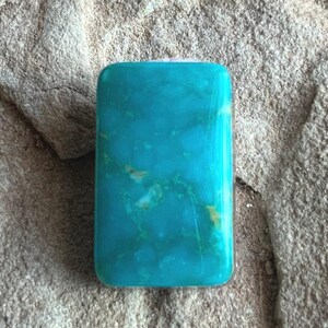 Royston Turquoise Blue Rectangular Cabochon: Nevada Gemstone #R18