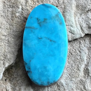 Beautiful Blue Kingman Turquoise Oval Cabochon #K142