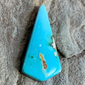 Beautiful Blue Royston Turquoise Shield Cabochon #R31