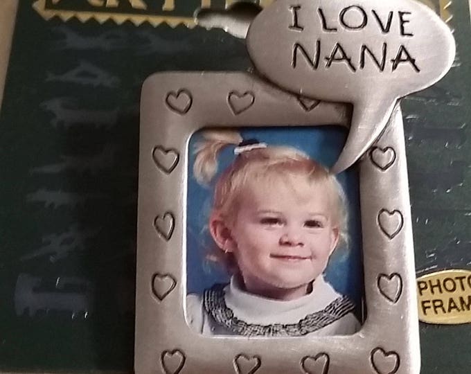 JJ Artifacts 'I Love Nana' Pewter Photo Frame Pin New on Card 1986