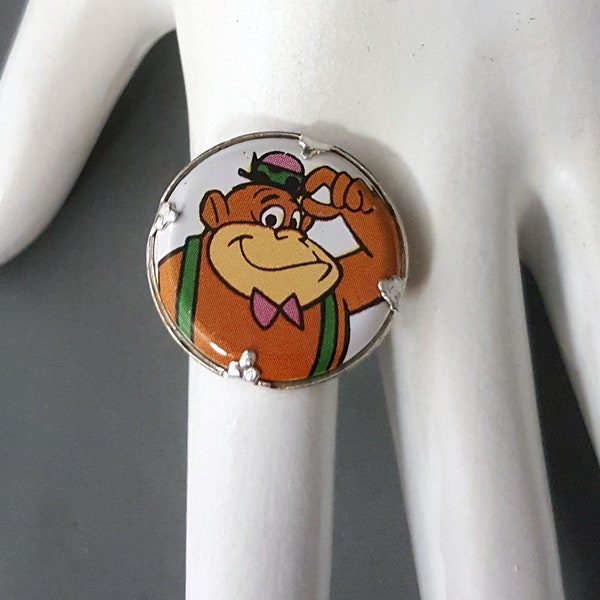 1970's Magilla Gorilla  Hanna Barbera Cartoon Adjustable Ring.  Magilla Gorilla Fore Sale! Bubble Gum Machine. Hong Kong. Whimsical Ring