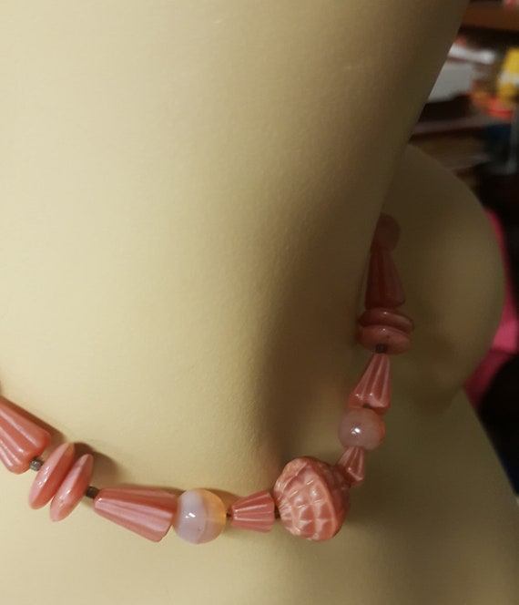 1920's Deco Pink Opalescent Molded Glass Bead Cho… - image 7