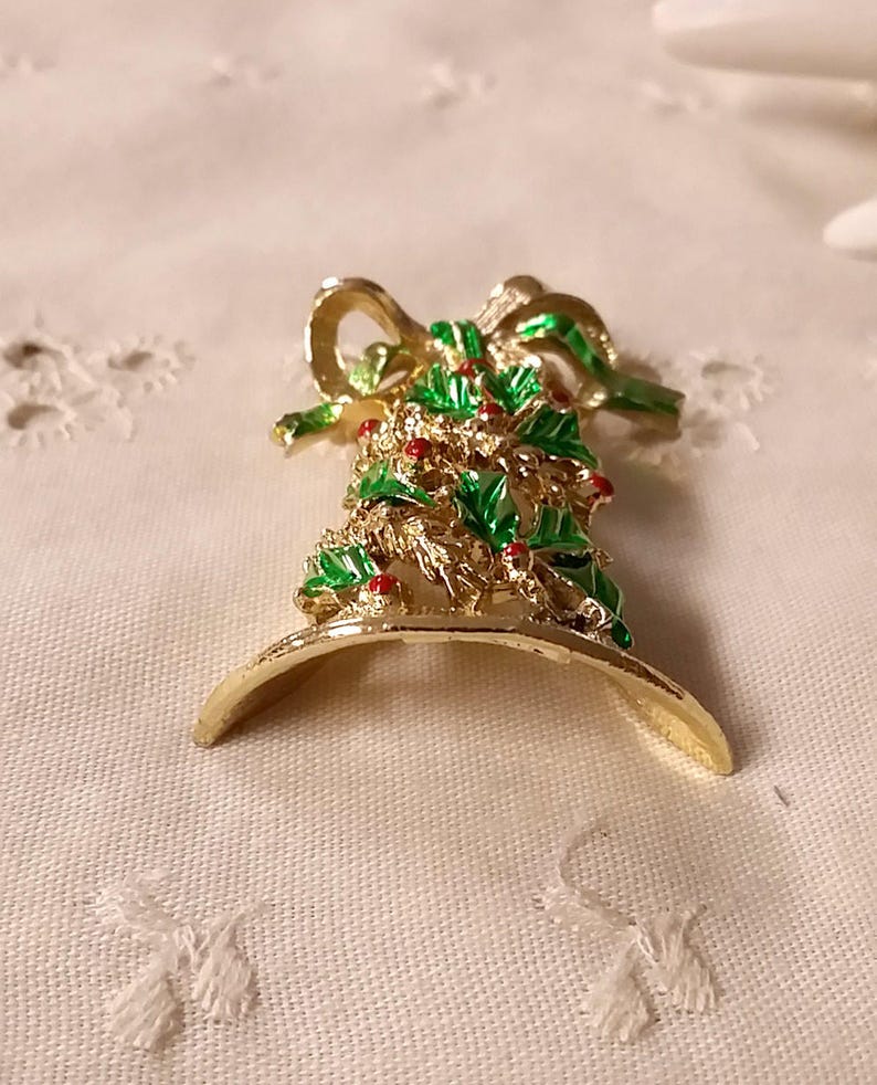 Vintage Gerry's Christmas Bell Pin Shiny Gold Tone Green Enamel Red Holly Berries 1970s image 3