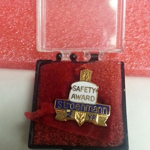 Vintage Stroehmann Bakery Safety Award 2 Yr Enamel Pin in Original Box