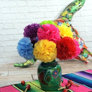 NUEVO - Flores de papel tisú FIESTA (12 unidades)