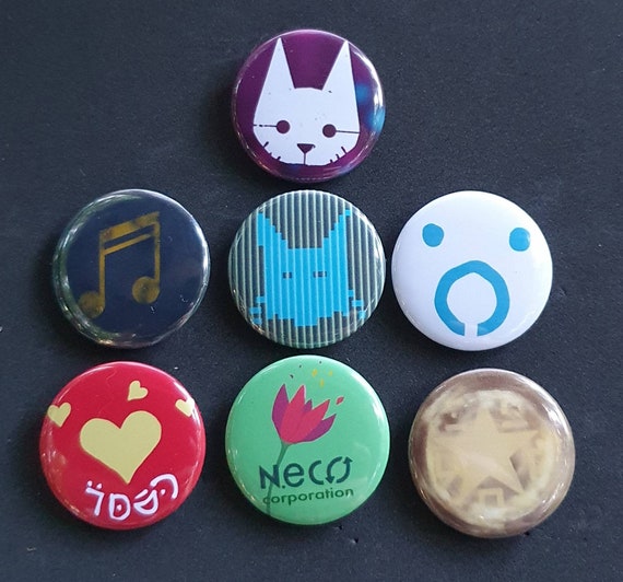 Stray Badge Buttons 1.25 